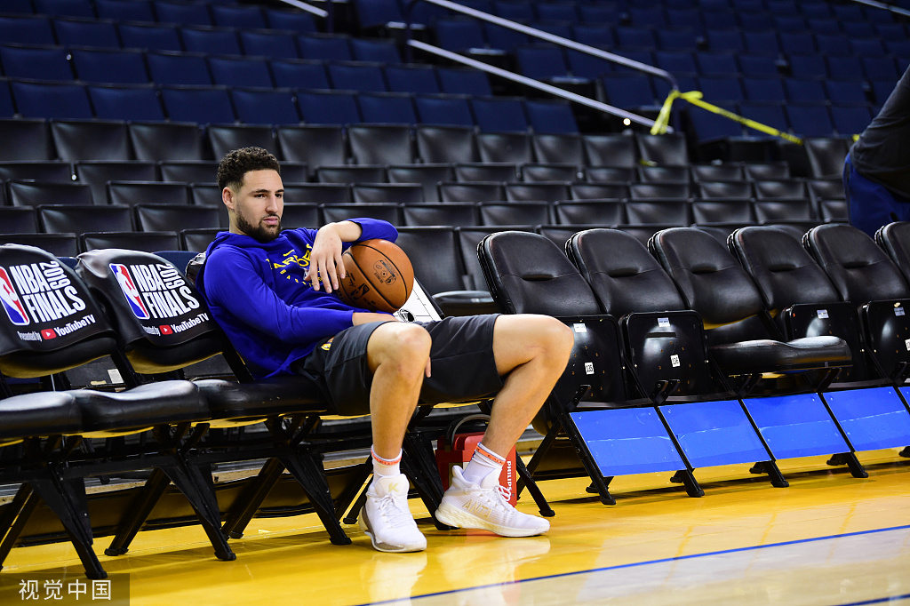雷竞技在线平台太狠了！风云突变斯图加特赛前强势反弹费耶诺德窗口期主帅复盘，集结日深圳男篮外线爆发的简单介绍